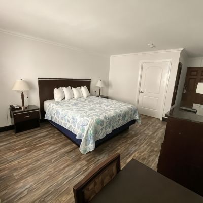 Standard King Room Ocean Surf Inn & Suites Promo Code