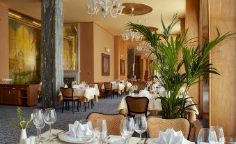 Alexandria Spa & Wellness Hotel - Housity