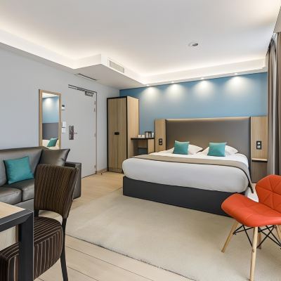 Family Room Grand Hôtel Clichy Paris Promo Code