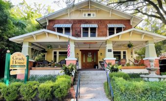 Grady House Bed and Breakfast