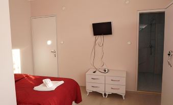 Ayberk Pansiyon - Housity