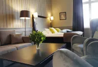 Home Hotel Post