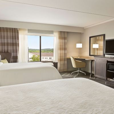 2 Queen Beds Room, Non-Smoking Hampton Inn & Suites Manchester Bedford Promo Code