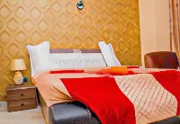 De Peace Hotel and Suites Ξενοδοχεία στην πόλη 