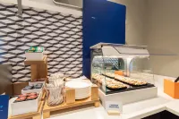 Holiday Inn Express & Suites MOBILE - UNIVERSITY AREA by IHG