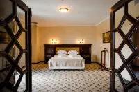 Hotel Golden House Hotels in 