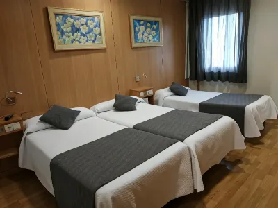Iraipe Izaga Hostal Hotels in 