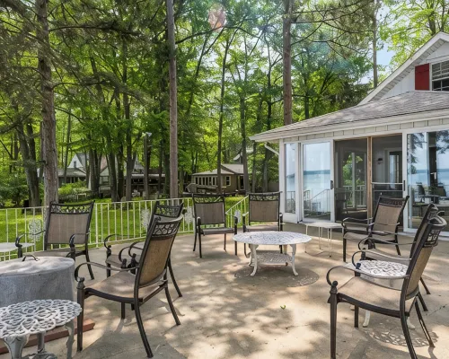 Higgins Lake - One Of A Kind Lakefront Lodge! Hoteles en Municipio de Gerrish