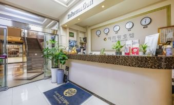 Arirang Hotel - Housity