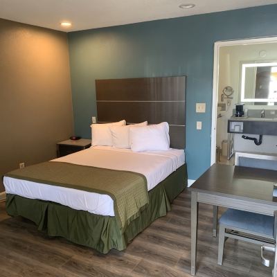 Single Room, 1 Queen Bed, Accessible, Non Smoking Hotel Palmeras Chula Vista Promo Code