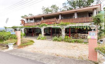 Luye Gaotai Bed and Breakfast