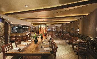 Caesars Atlantic City Hotel & Casino - Housity
