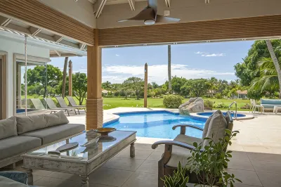ATTRACTIVE RATES JUST REMODELED  - Near Beach 4 BD Amazing Golf View Villa Các khách sạn ở 