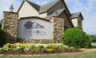 Magnolia Creek Lodge - Housity