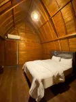 Pahawang Hill Hotel a 