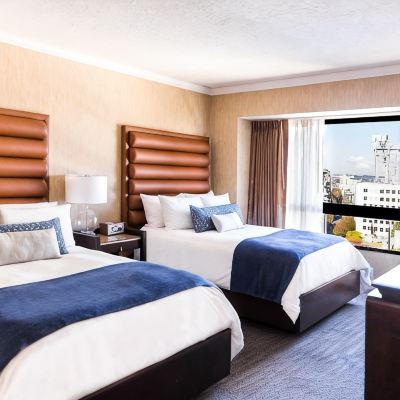4. Accessible Two Double Beds Dossier Promo Code