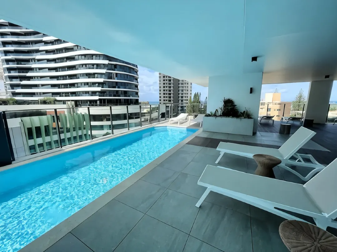 Koko New! Guest Favorite Views, Stylish, Pool - Broadbeach
