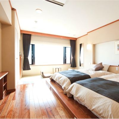 展望フロアモダンルーム・和洋コネクト(川側） 観月苑 クーポン
