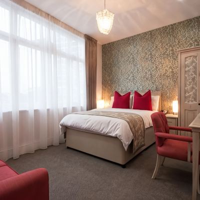 Triple Room W12 Rooms Promo Code