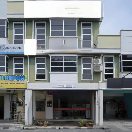 Noor Hotel Kangar Отели в г. Перлис