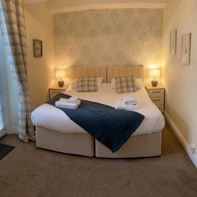 Apartment-Private Bathroom-Kilburn Sutton Hall Resort Promo Code