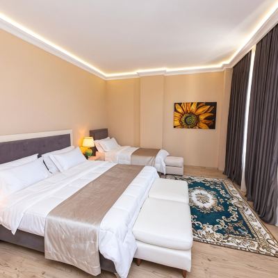 Deluxe Triple Room Hotel Colombo Promo Code