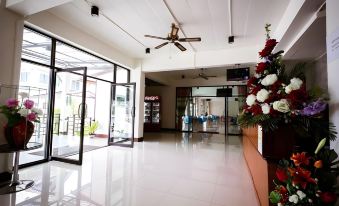 Pornsiri Hotel Sisaket - Housity