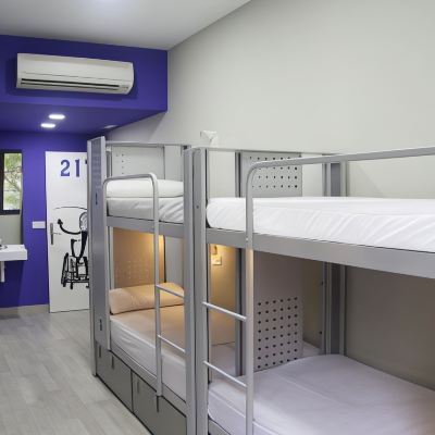Private 4-Bed Room