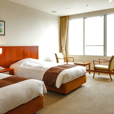 本館レギュラー、ツイン 休暇村　南淡路 クーポン