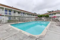 Motel 6 Salinas, CA - North Monterey Area