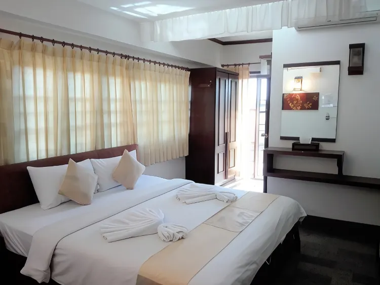 ห้องสแตนดาร์ด เตียงใหญ่ 1 เตียง