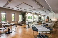Seebay Hotel
