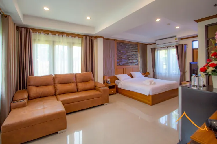 ห้องดีลักซ์ เตียงใหญ่ 1 เตียง