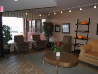 Quality Inn & Suites PE Trudeau Airport Hotels in Dorval