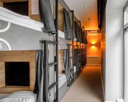 Luna Capsule Capsule Hotel