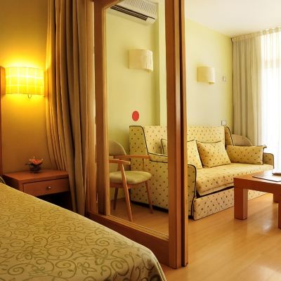 4Adults+1Child Evenia Olympic Suites Promo Code
