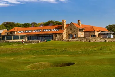 The Lodge at Craigielaw and Golf Courses Hotele w: 