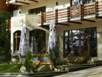 Opus Villa Hotel di 