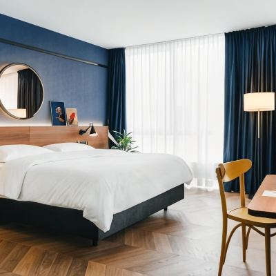 Large Double Room Hotel Gilbert Promo Code