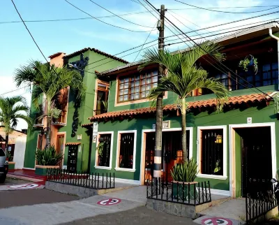 ApartaHotel Tierras Amazonicas Отели в г. 