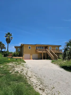 Direct Oceanfront & Private, Dog Friendly, 2Br House, July/August Availability.