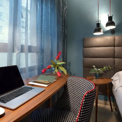 Standard Triple Room Hotel Pamplona Plaza Promo Code