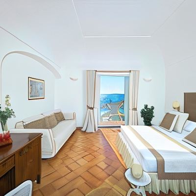 Classic Double Room With Balcony And Sea View