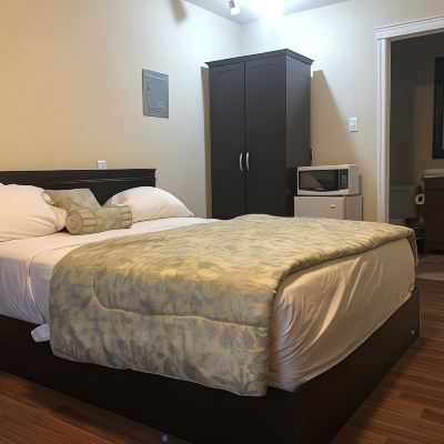 Premium Single Room, 1 Queen Bed