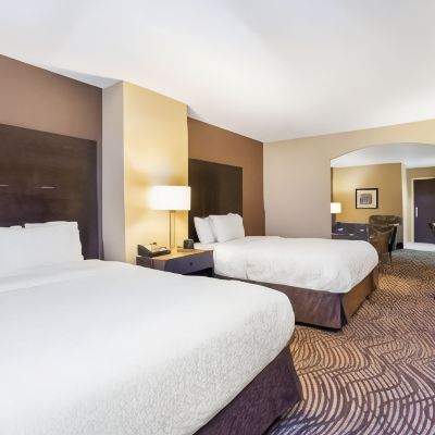 2 Queen Beds, Deluxe Suite, Non-Smoking La Quinta by Wyndham Meridian / Boise West Promo Code