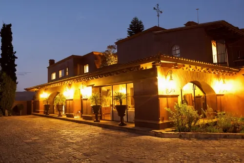 Hotel Misión Grand Casa Colorada