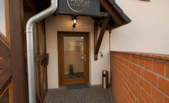 Hotel Eurocity - Housity