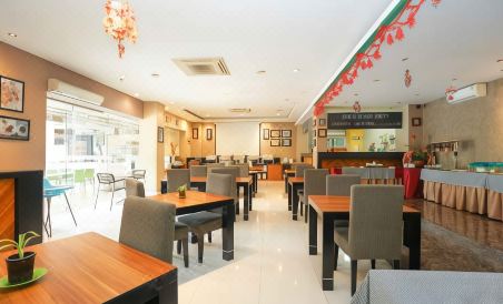 Prime Royal Boutique Hotel - Housity