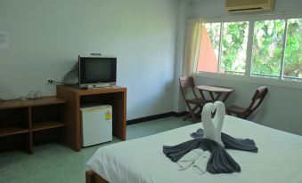 V.J. Bed & Breakfast - Housity