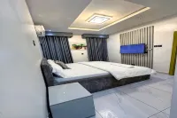 Supreme Apartments Hotel di 